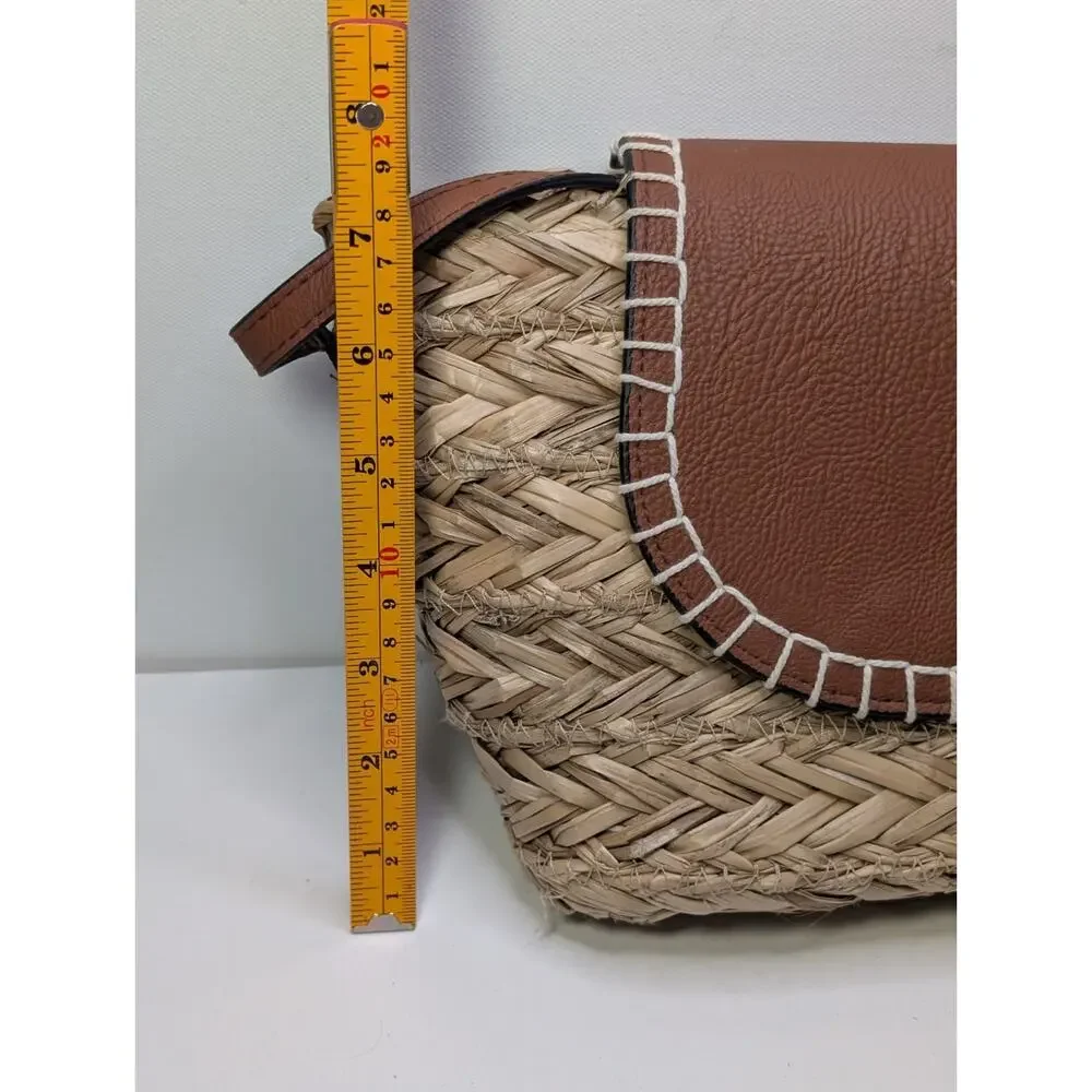 Universal Thread Straw Woven Crossbody Bag Tan Brown Flap Purse Boho Summer